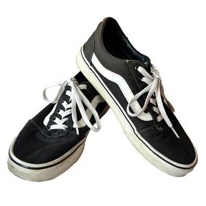 Vans Women’s Ward Sneakers